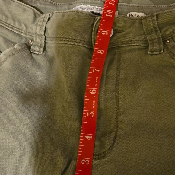 Wanna Better Butt YMI Distressed Skinny Jeans Mid Rise Olive Jr size 11 - Picture 9 of 16